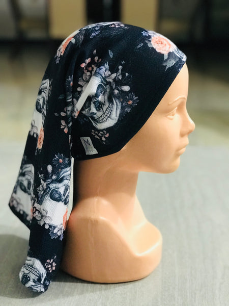 GORRO QUIRÚRGICO CALAVERAS ROSAS